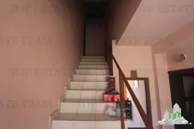 Casa de vanzare in Tivat Muntenegru - foto 5