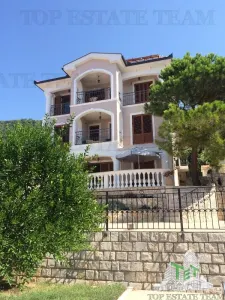 Vila de vanzare in Bar Muntenegru - Dobre Vode