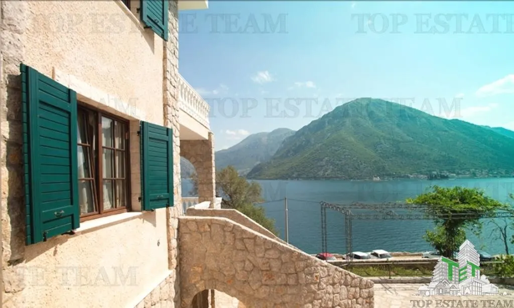 Vila de vanzare in Kotor Muntenegru - foto 13