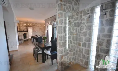 Vila de vanzare in Kotor Muntenegru - foto 8