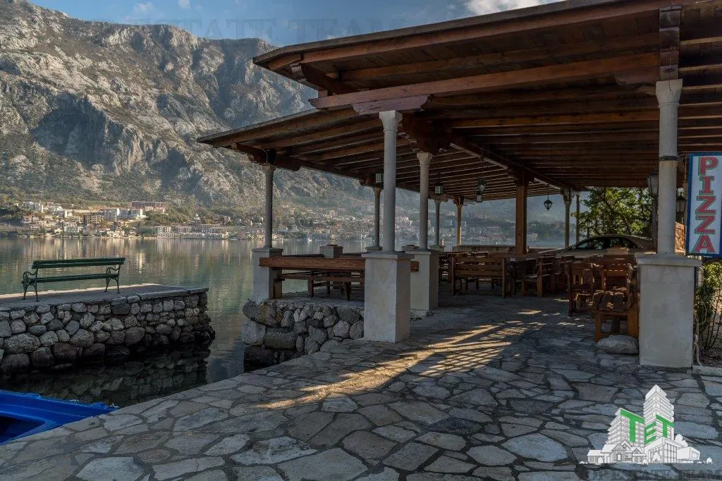Villa for Sale in Kotor, Montenegro - foto 14
