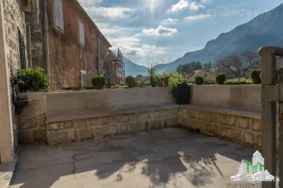 Villa for Sale in Kotor, Montenegro - foto 17