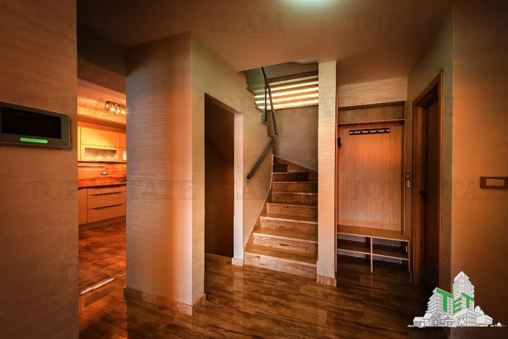 Villa for Sale in Tivat, Montenegro - foto 12