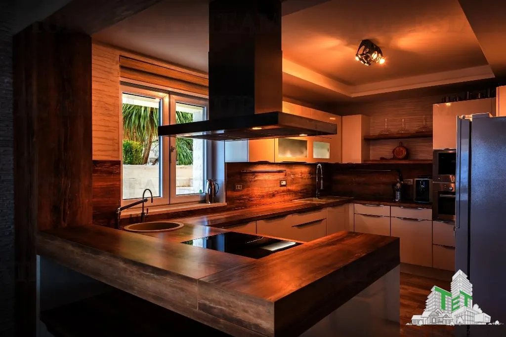 Villa for Sale in Tivat, Montenegro - foto 20