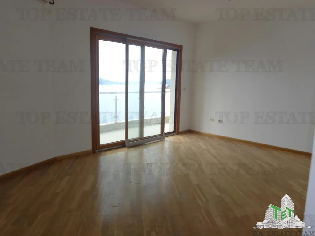 Apartment for Sale in Budva, Montenegro - foto 7
