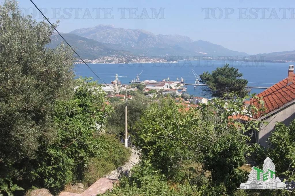 Casa de vanzare in Herceg-Novi Muntenegru - foto 1