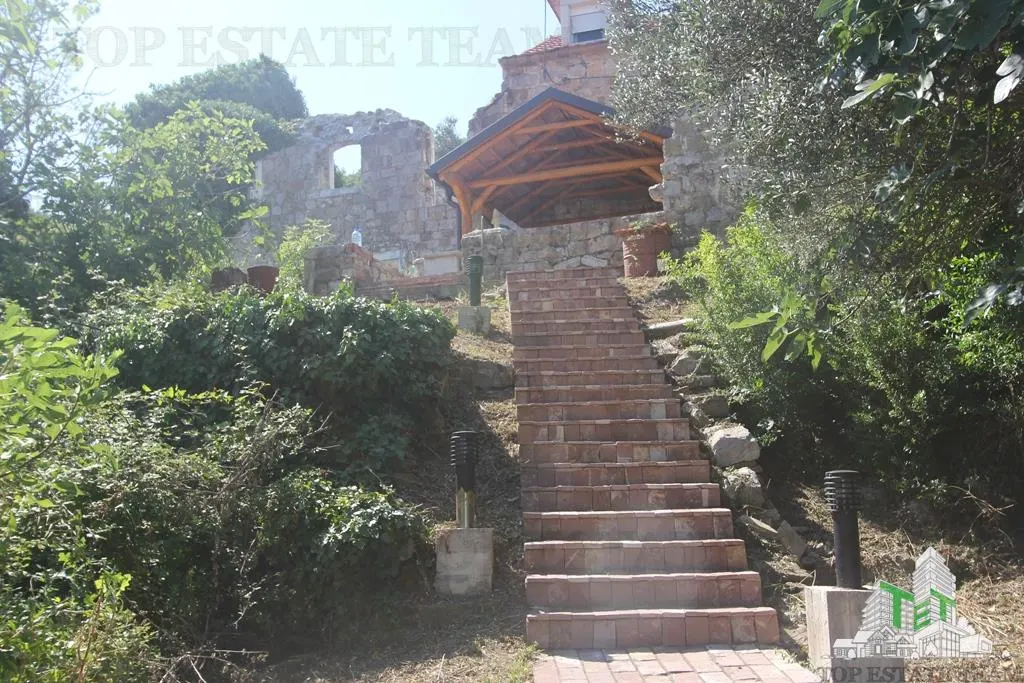 Casa de vanzare in Herceg-Novi Muntenegru - foto 2