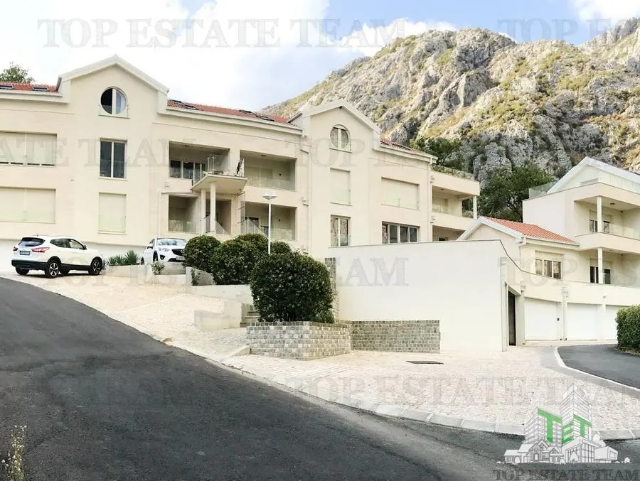 Apartament de vanzare in Kotor Muntenegru - foto 5