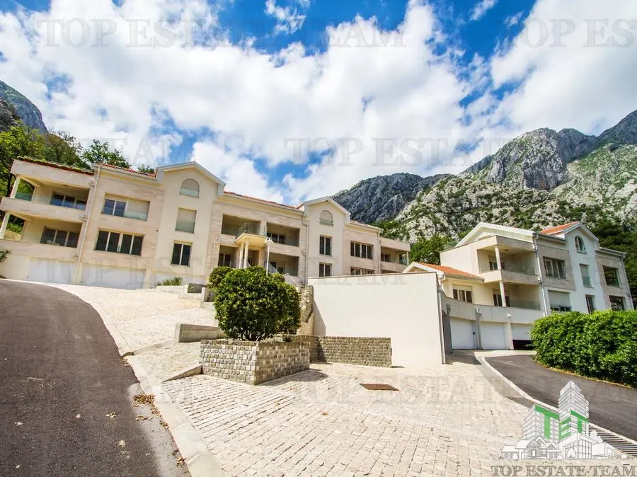 Apartament de vanzare in Kotor Muntenegru - foto 10