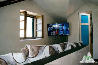 Casa de vanzare in Kotor Muntenegru - foto 4