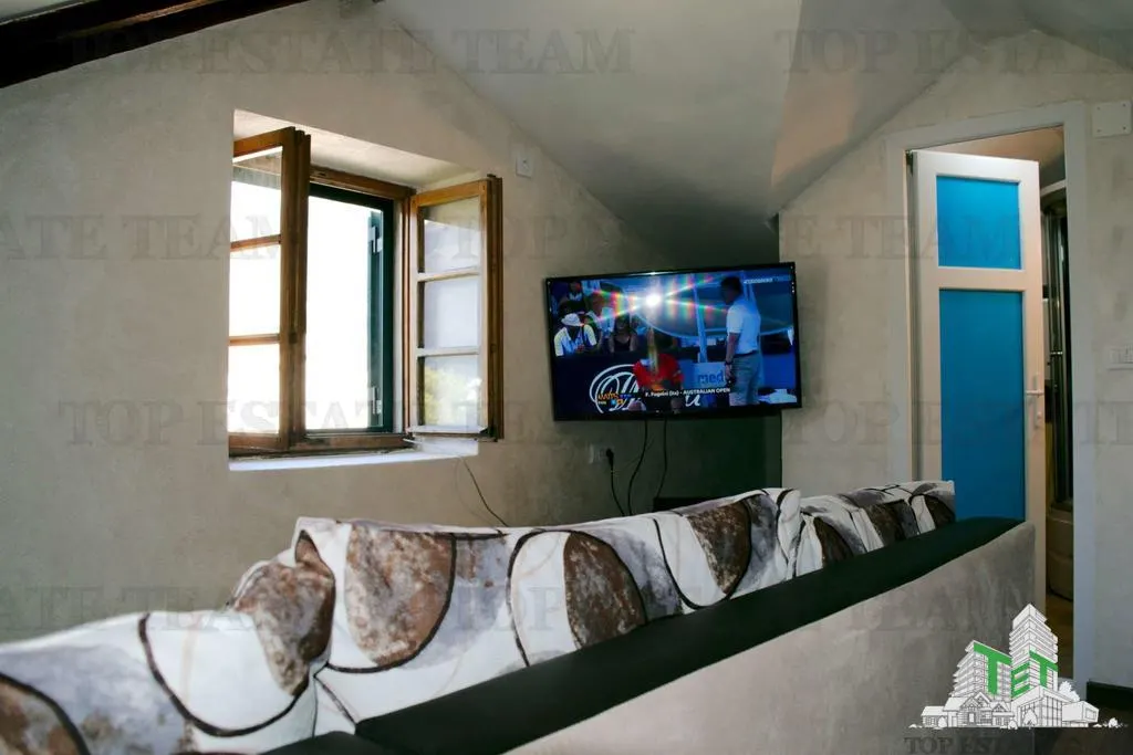Casa de vanzare in Kotor Muntenegru - foto 4