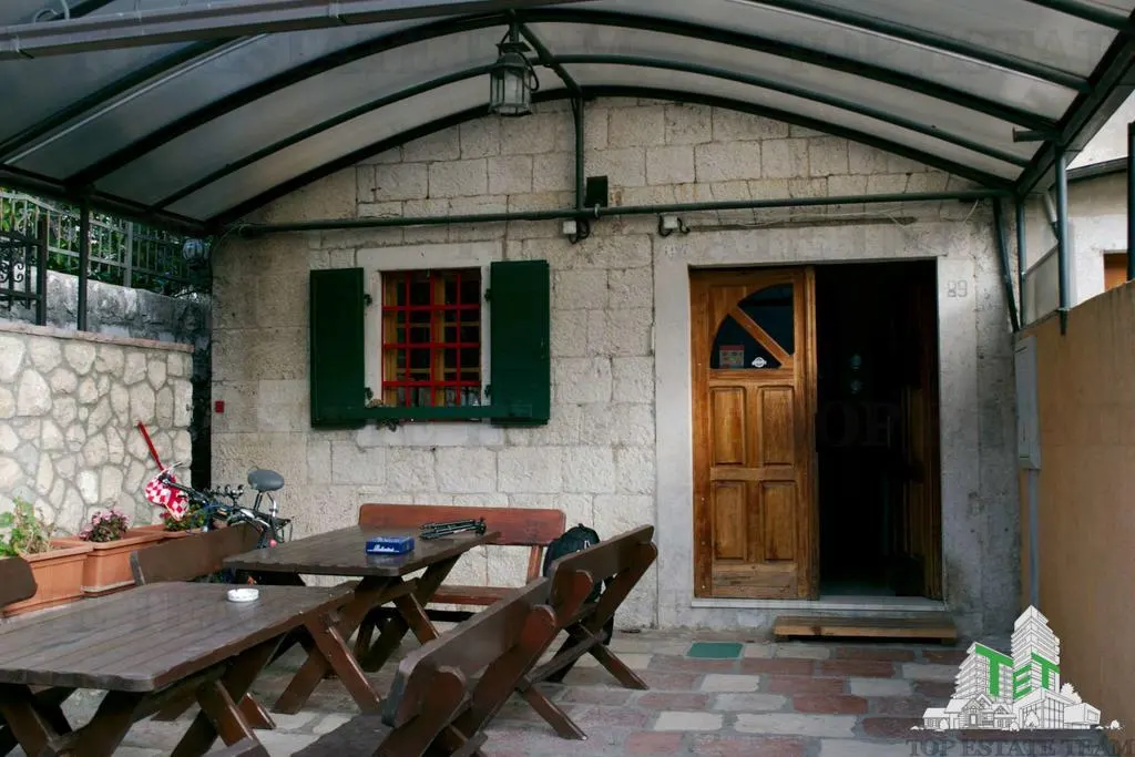 Casa de vanzare in Kotor Muntenegru - foto 6
