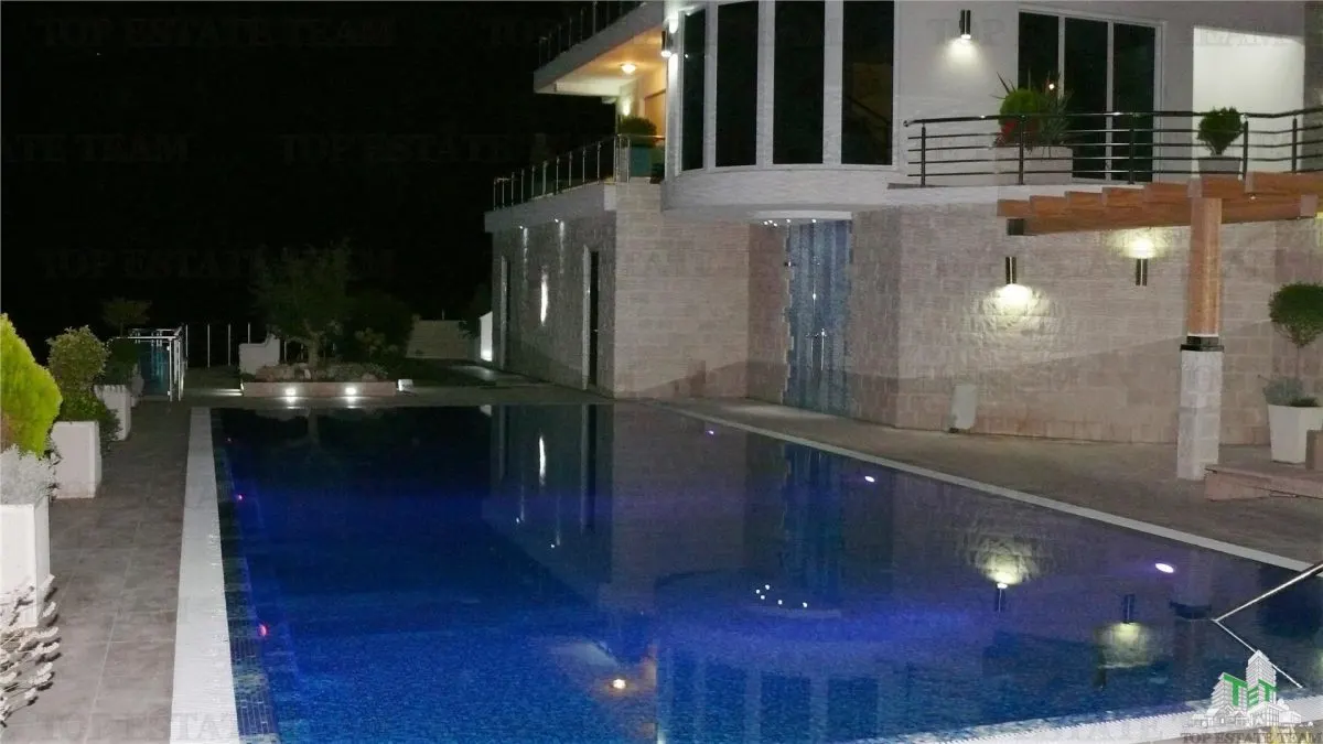 Villa for Sale in Bar, Montenegro - foto 17