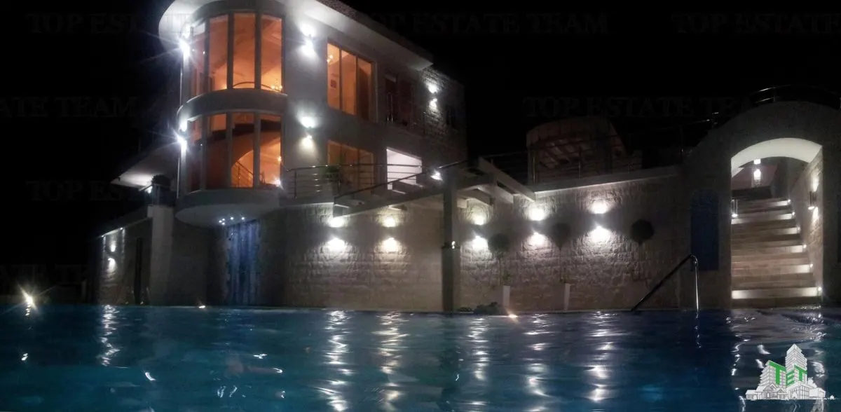 Villa for Sale in Bar, Montenegro - foto 3