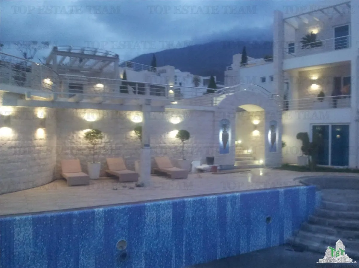 Villa for Sale in Bar, Montenegro - foto 21