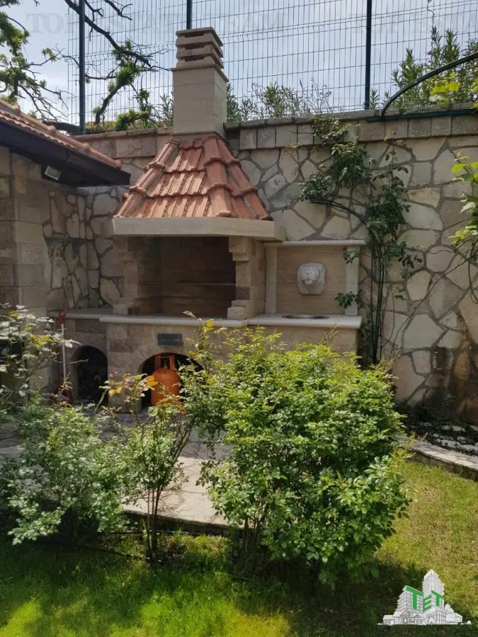 Villa for Sale in Budva, Montenegro - foto 3