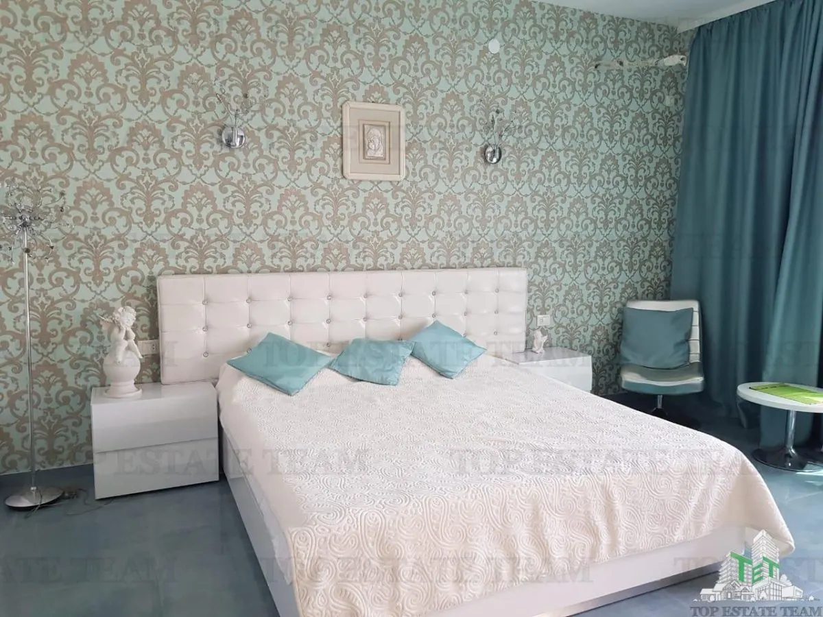 Villa for Sale in Budva, Montenegro - foto 6