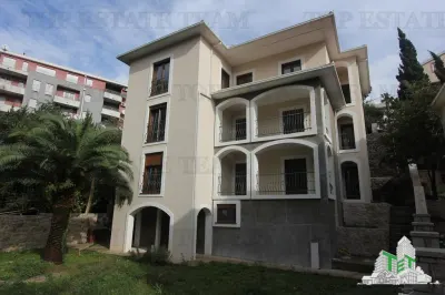 Casa de vanzare in Budva Muntenegru - Budva