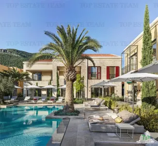 Apartamento en Venta en Herceg-Novi, Montenegro - foto 3