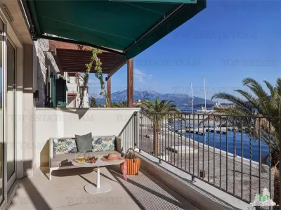 Apartamento en Venta en Herceg-Novi, Montenegro - foto 7