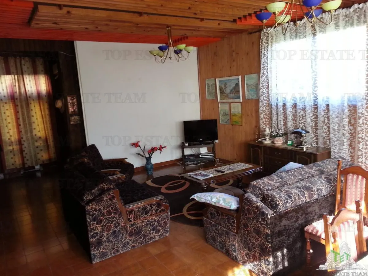 Villa en Venta en Herceg-Novi, Montenegro - foto 1