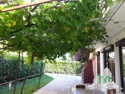 Villa en Venta en Herceg-Novi, Montenegro - foto 10