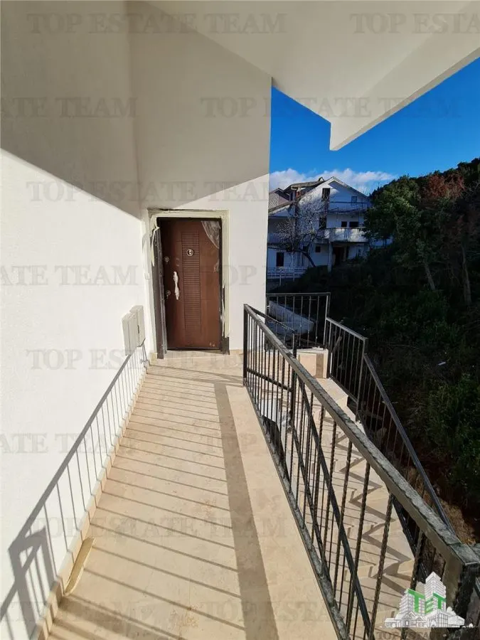 Apartamento en Venta en Tivat, Montenegro - foto 6