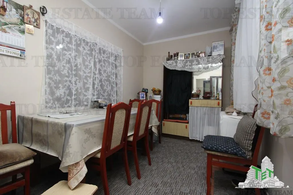 Casa de vanzare in Herceg-Novi Muntenegru - foto 1