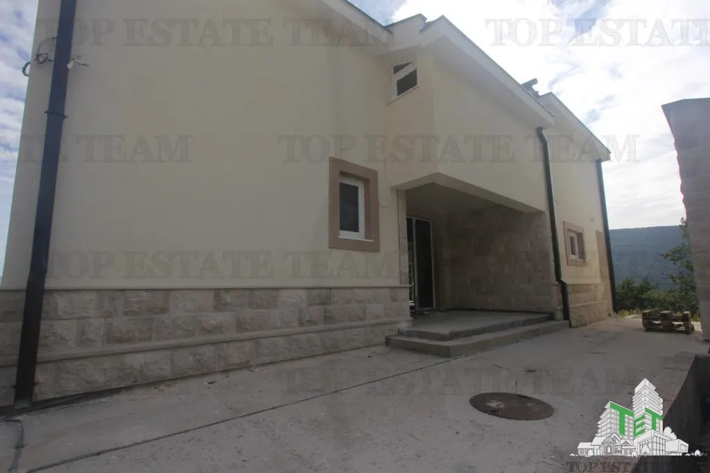 Casa de vanzare in Herceg-Novi Muntenegru - foto 11