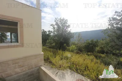 Casa de vanzare in Herceg-Novi Muntenegru - foto 14