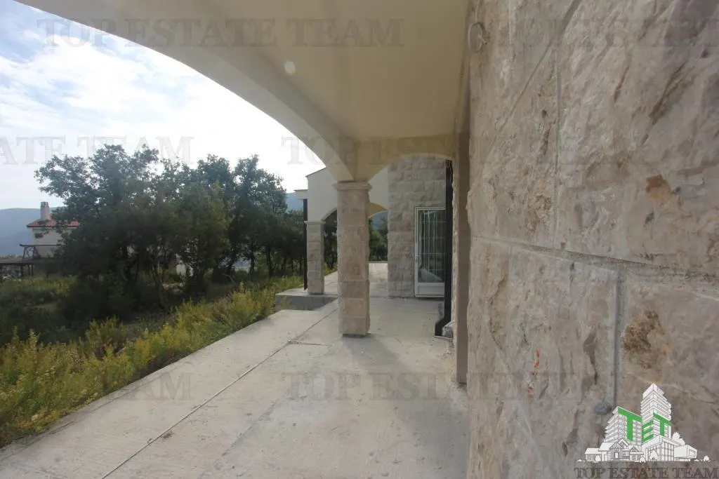 Casa de vanzare in Herceg-Novi Muntenegru - foto 17