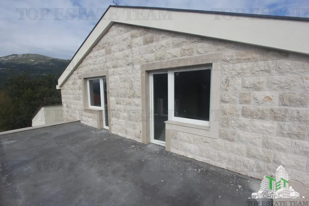 Casa de vanzare in Herceg-Novi Muntenegru - foto 23