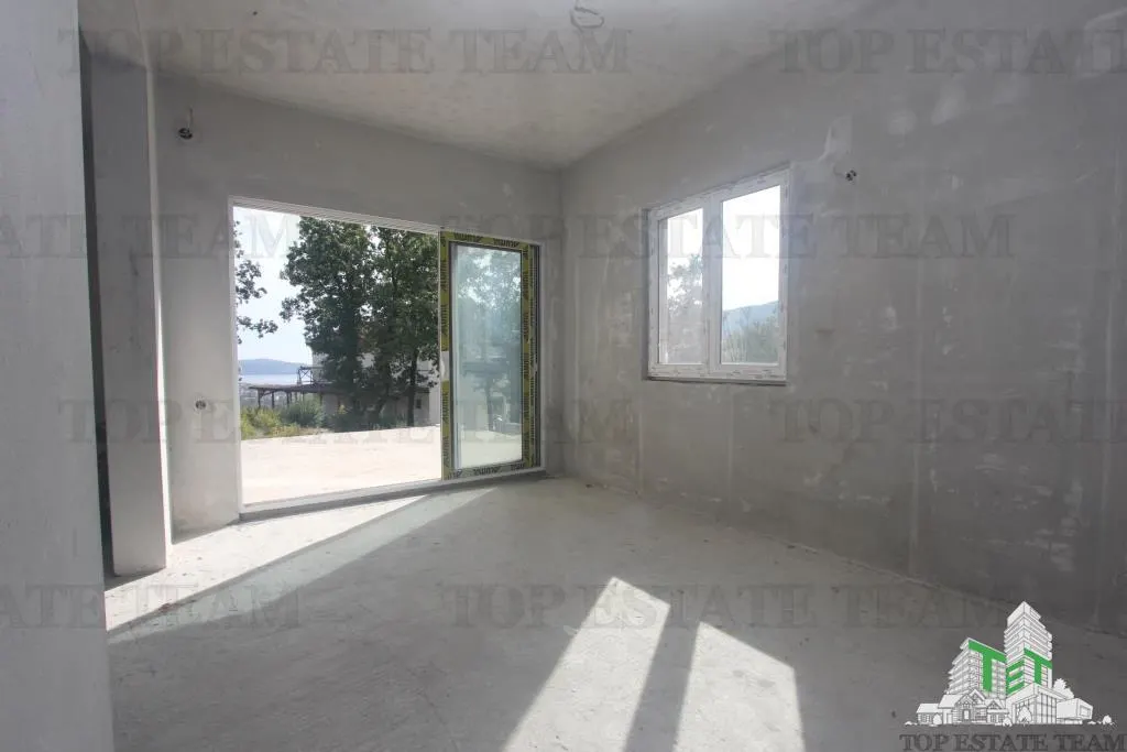 Casa de vanzare in Herceg-Novi Muntenegru - foto 4