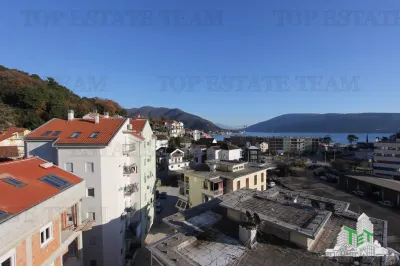 Apartment for Sale in Herceg-Novi, Montenegro - foto 3