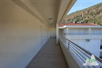 Apartment for Sale in Herceg-Novi, Montenegro - foto 5