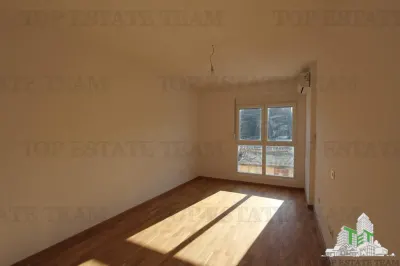 Apartment for Sale in Herceg-Novi, Montenegro - foto 10