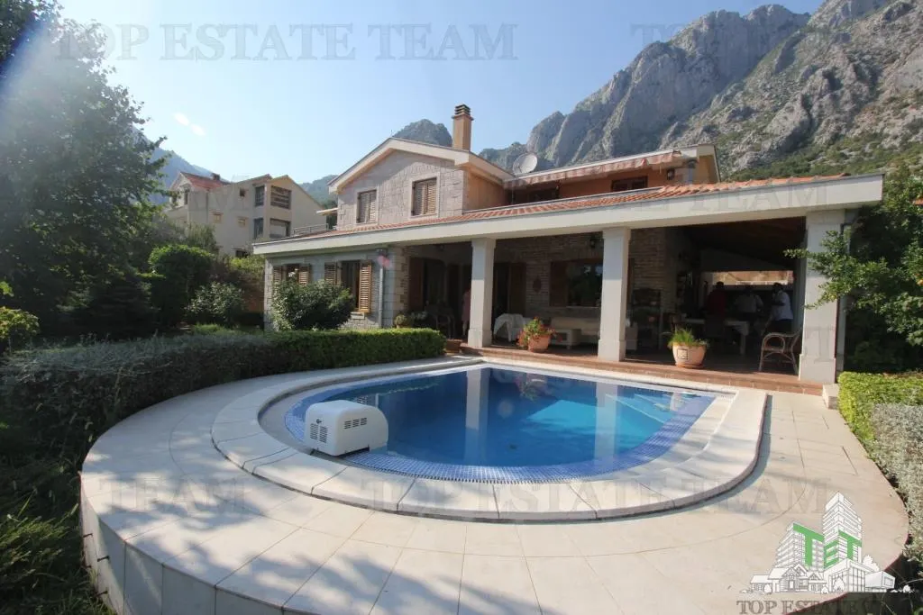 Vila de vanzare in Kotor Muntenegru - foto 14