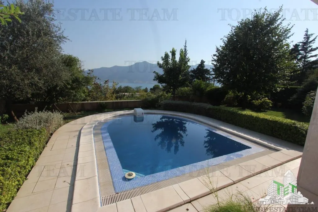 Vila de vanzare in Kotor Muntenegru - foto 15