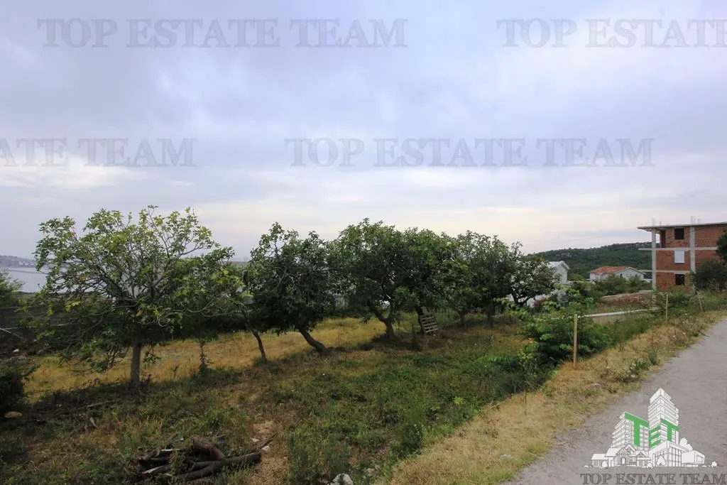 Building Land for Sale in Bar, Montenegro - foto 1