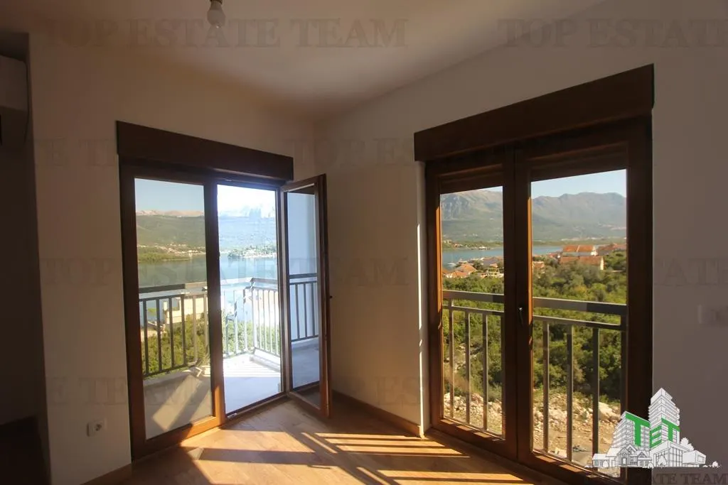شقة للبيع في تيفات، الجبل الأسود - foto 11