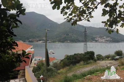 Villa en Venta en Herceg-Novi, Montenegro - Herceg Novi