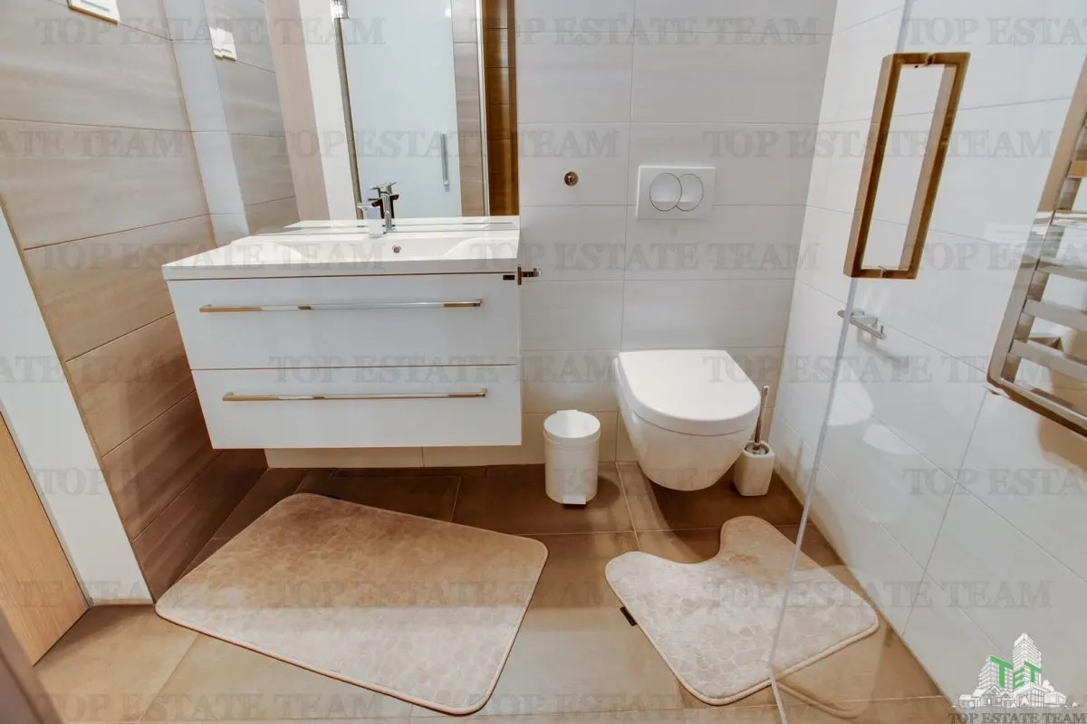 Apartamento en Venta en Budva, Montenegro - foto 11
