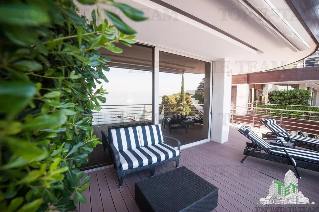 Apartamento en Venta en Budva, Montenegro - foto 1