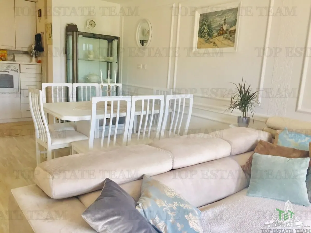 Apartment for Sale in Herceg-Novi, Montenegro - foto 1