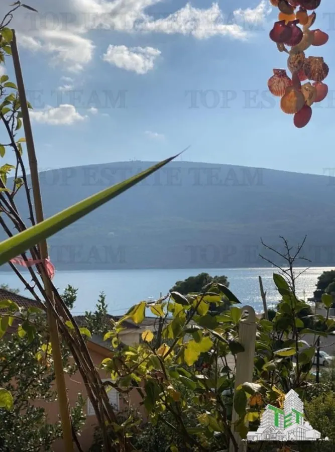 Apartment for Sale in Herceg-Novi, Montenegro - foto 6