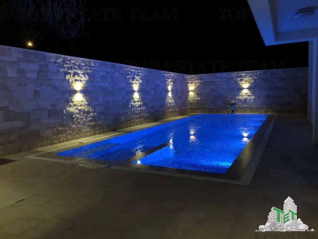Villa for Sale in Bar, Montenegro - foto 5