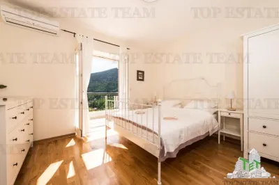 Casa de vanzare in Herceg-Novi Muntenegru - foto 7