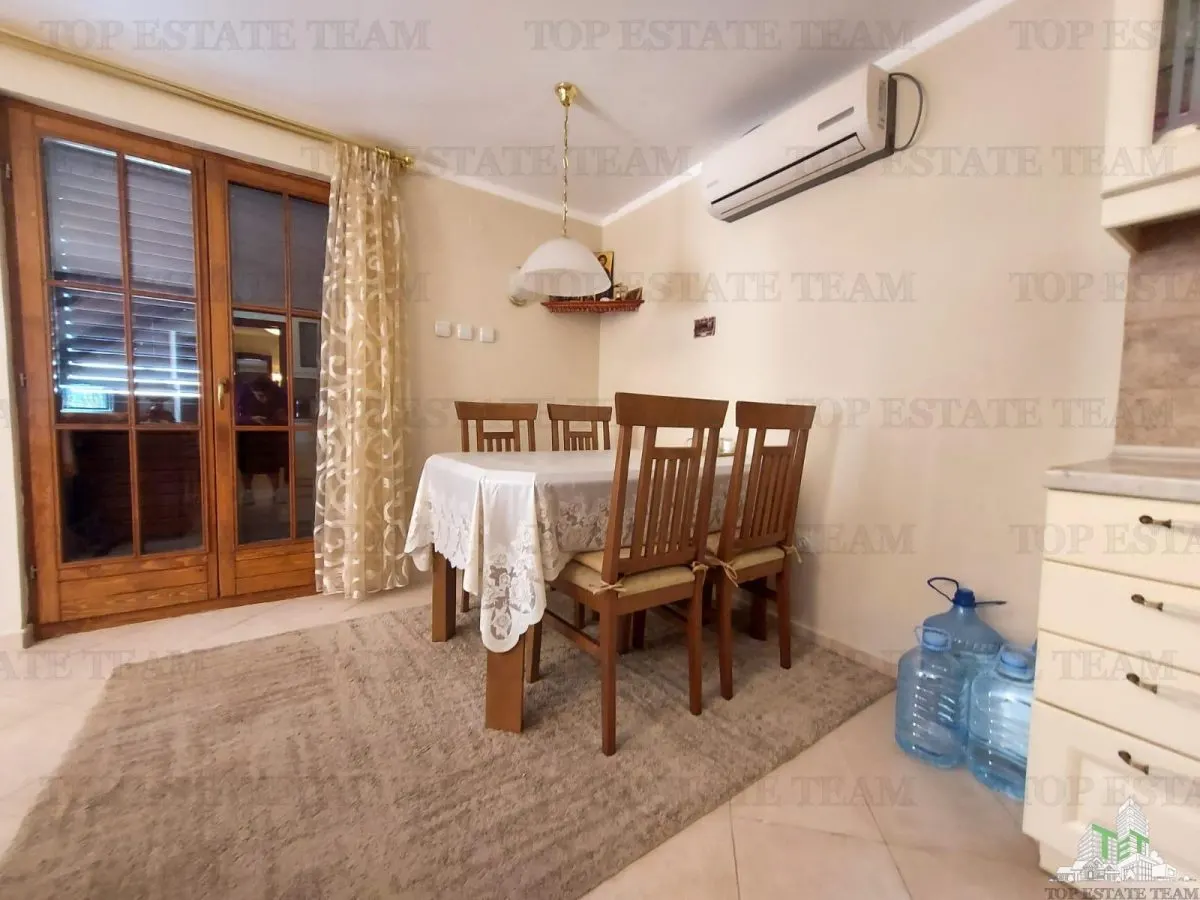 Casa de vanzare in Tivat Muntenegru - foto 3