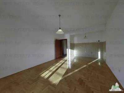 Apartment for Sale in Herceg-Novi, Montenegro - foto 3