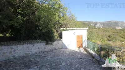Villa for Sale in Budva, Montenegro - foto 15